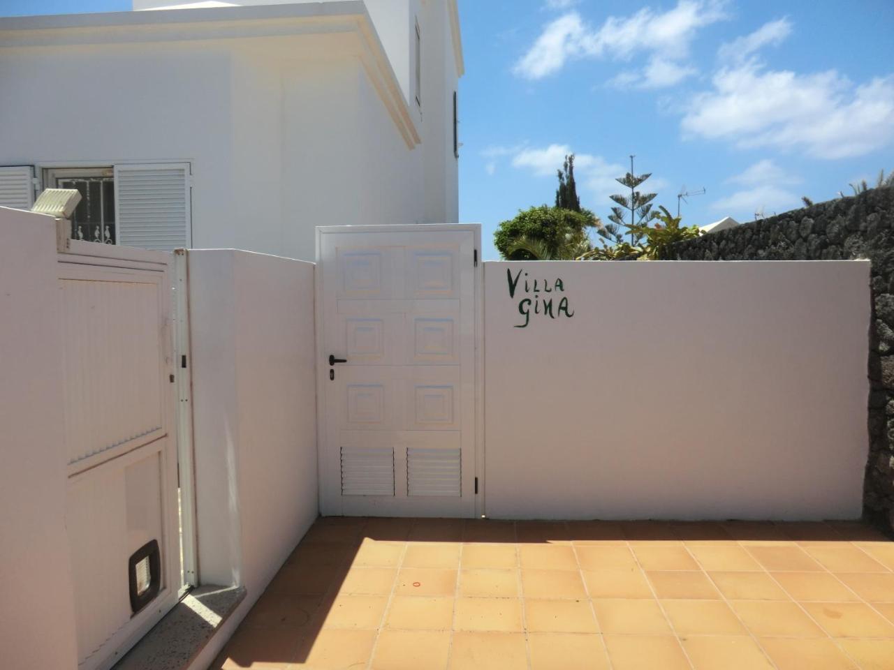 Apartments Gina Y Vista Oceano Puerto del Carmen  Exterior foto